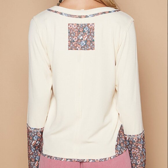 POL L/S TEE V-NECK FLORAL NUMBER PATCHWORK BUTTERMILK NIP - Picture 4 of 6